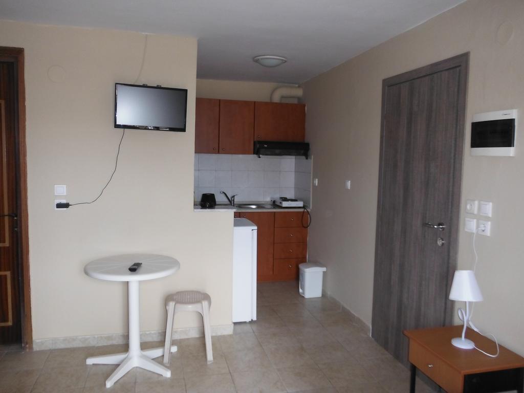 Dimitra'S Apartments Olympiakí Aktí Ngoại thất bức ảnh